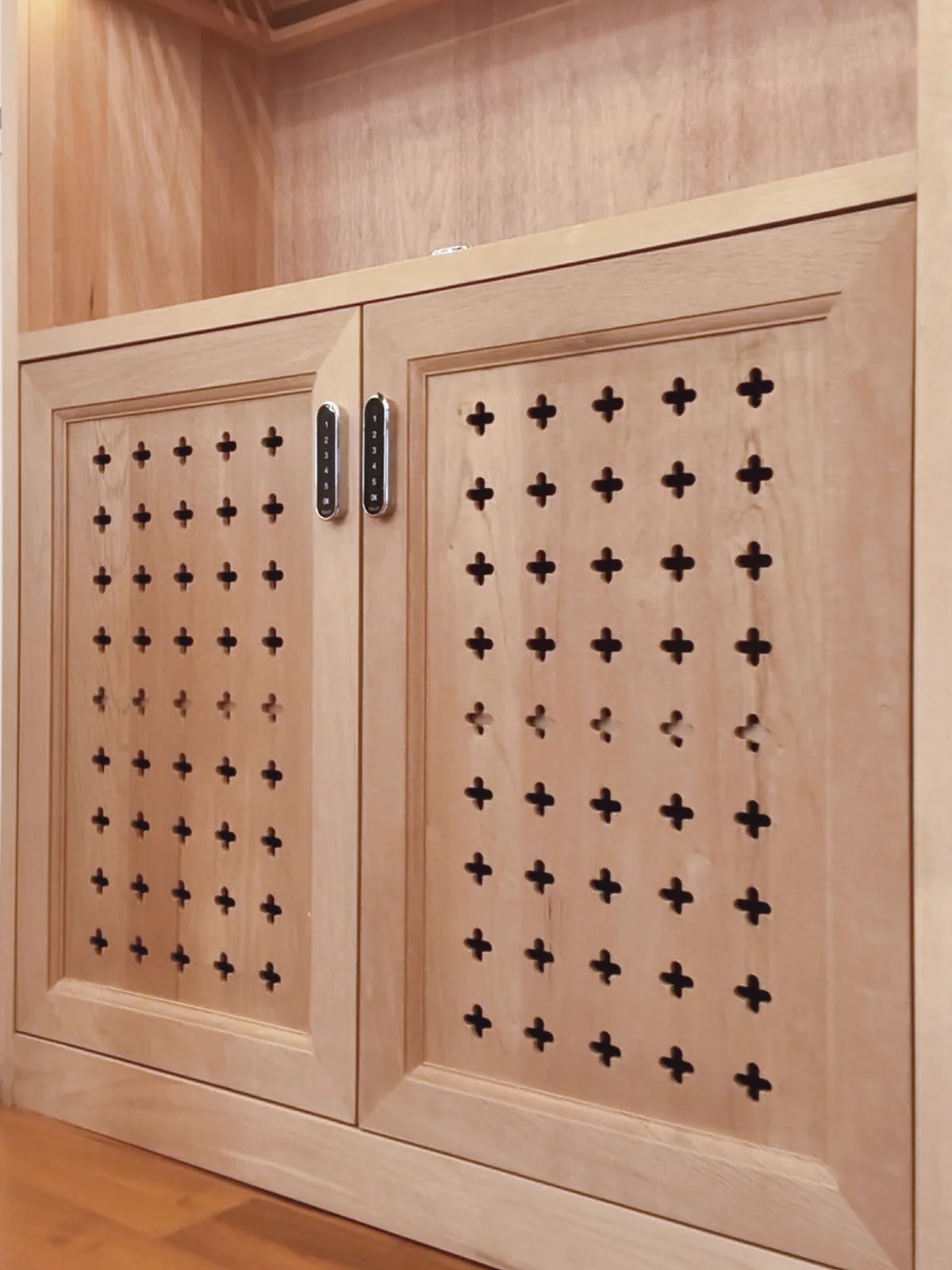 Commercial Cigar Humidor - Image 3